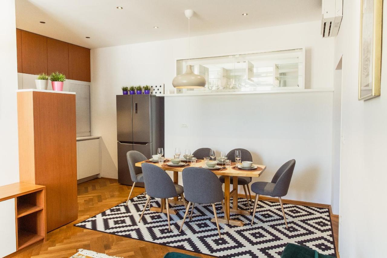 Top Location City Centre Condo In Historic Building With Free Garage Parking ليوبليانا المظهر الخارجي الصورة